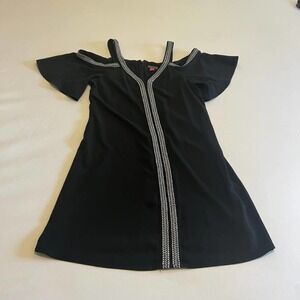 Vince Camuto Black cold shoulder white woven trim dress 2
